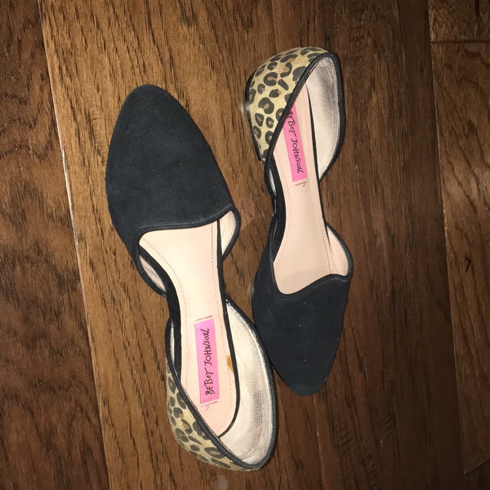 Betsey Johnson Animal Print Pointed-toe D’Orsay Flats